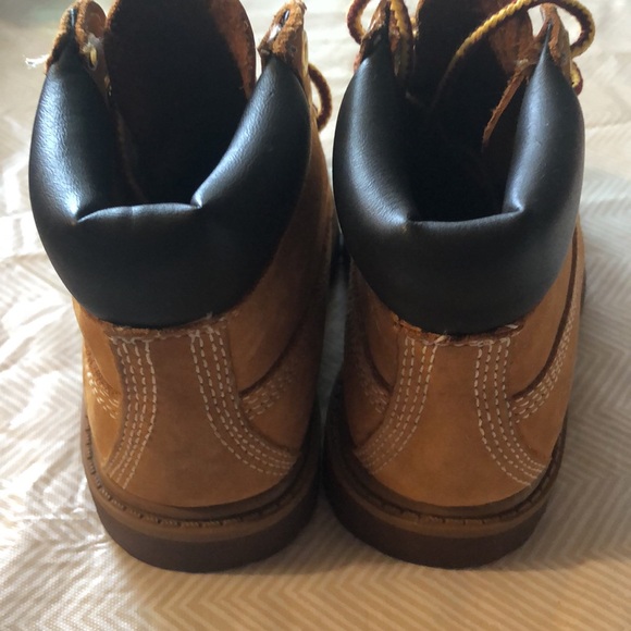 Timberlands toddler’s size 7 - Picture 2 of 6